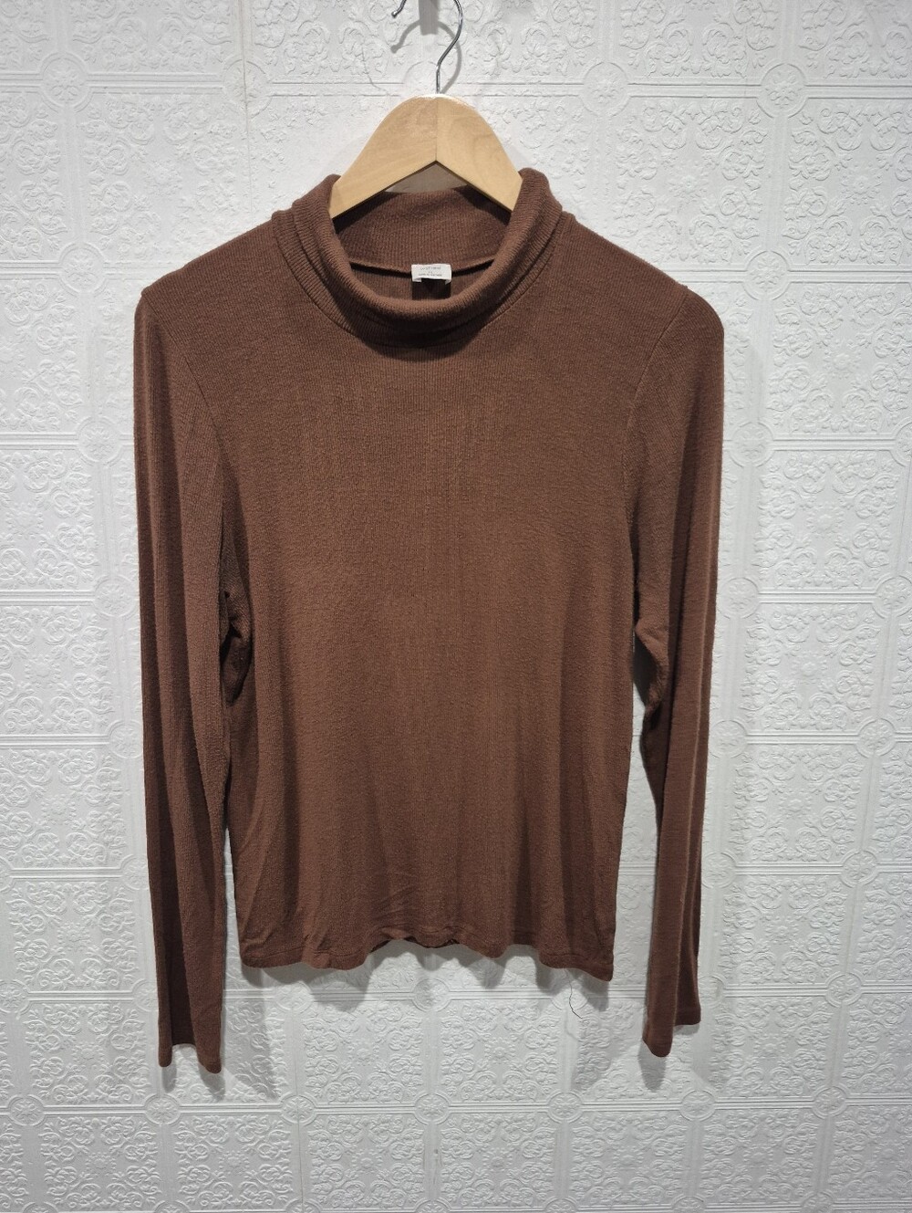 Wilfred Brown Turtleneck Long Sleeve Top